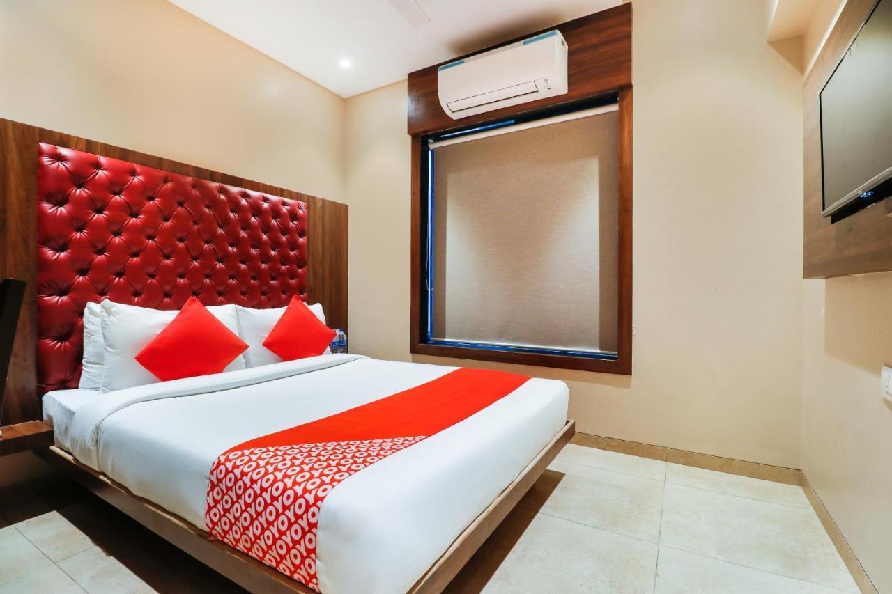 Oyo 70475 Hotel Sea Breeze Bombaj Exteriér fotografie