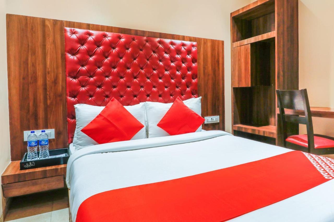 Oyo 70475 Hotel Sea Breeze Bombaj Exteriér fotografie
